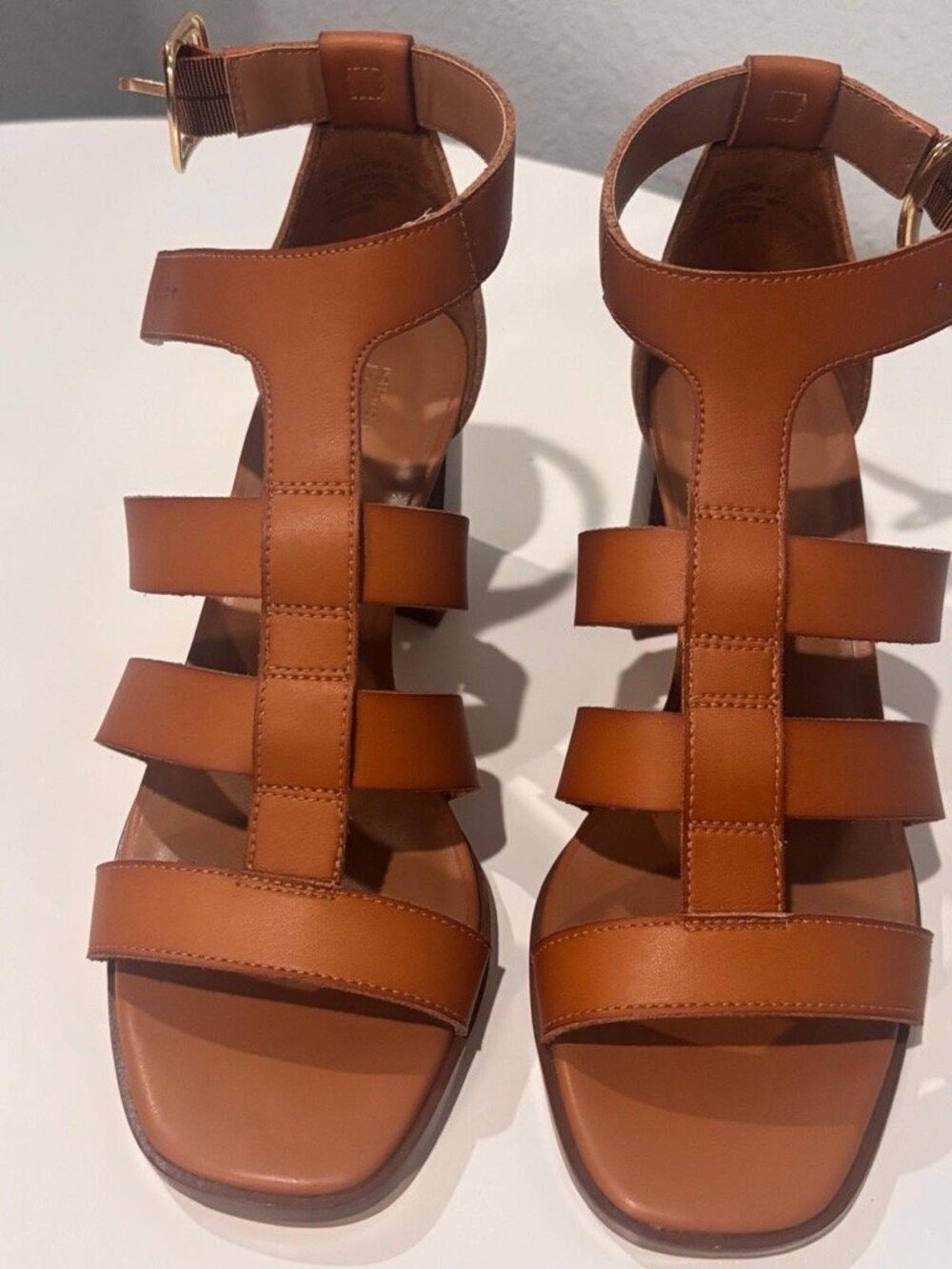 Lenora Sandal
